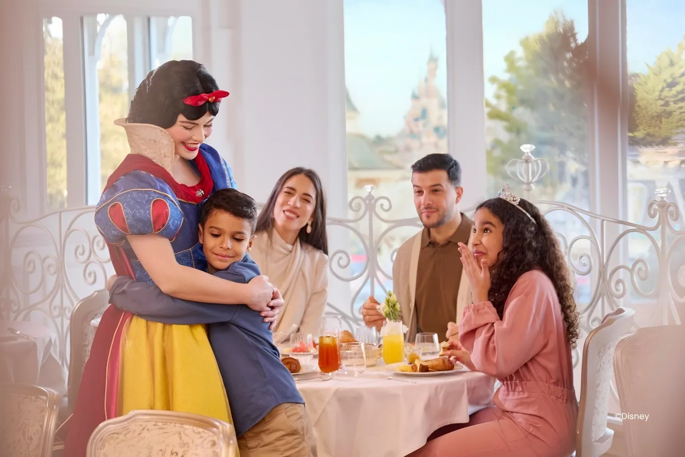 Ontbijten in gezelschap van Disney prinsessen in het Disneyland Hotel