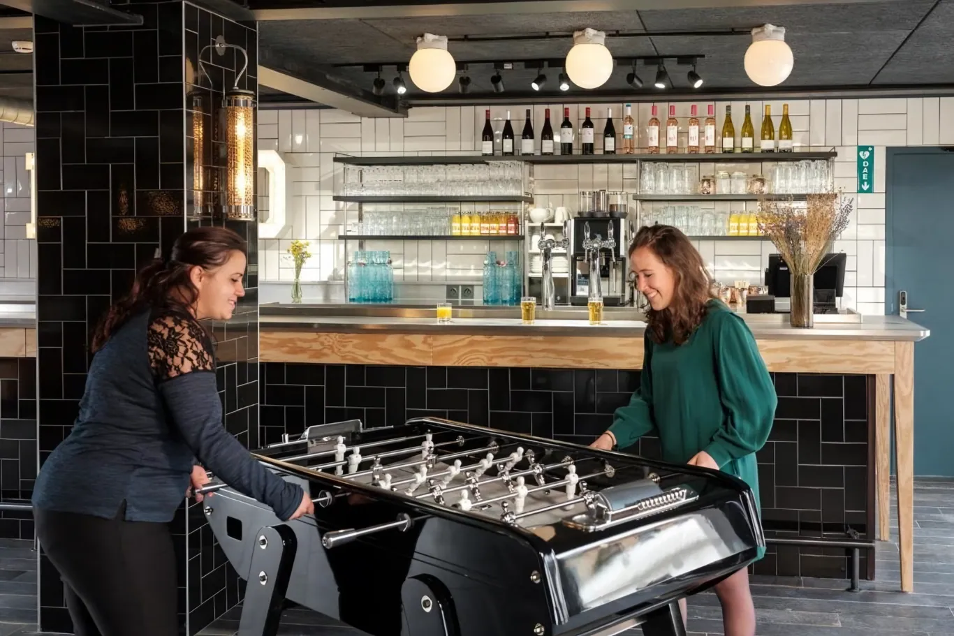 De buitenspeeltuin van Eklo Hotel