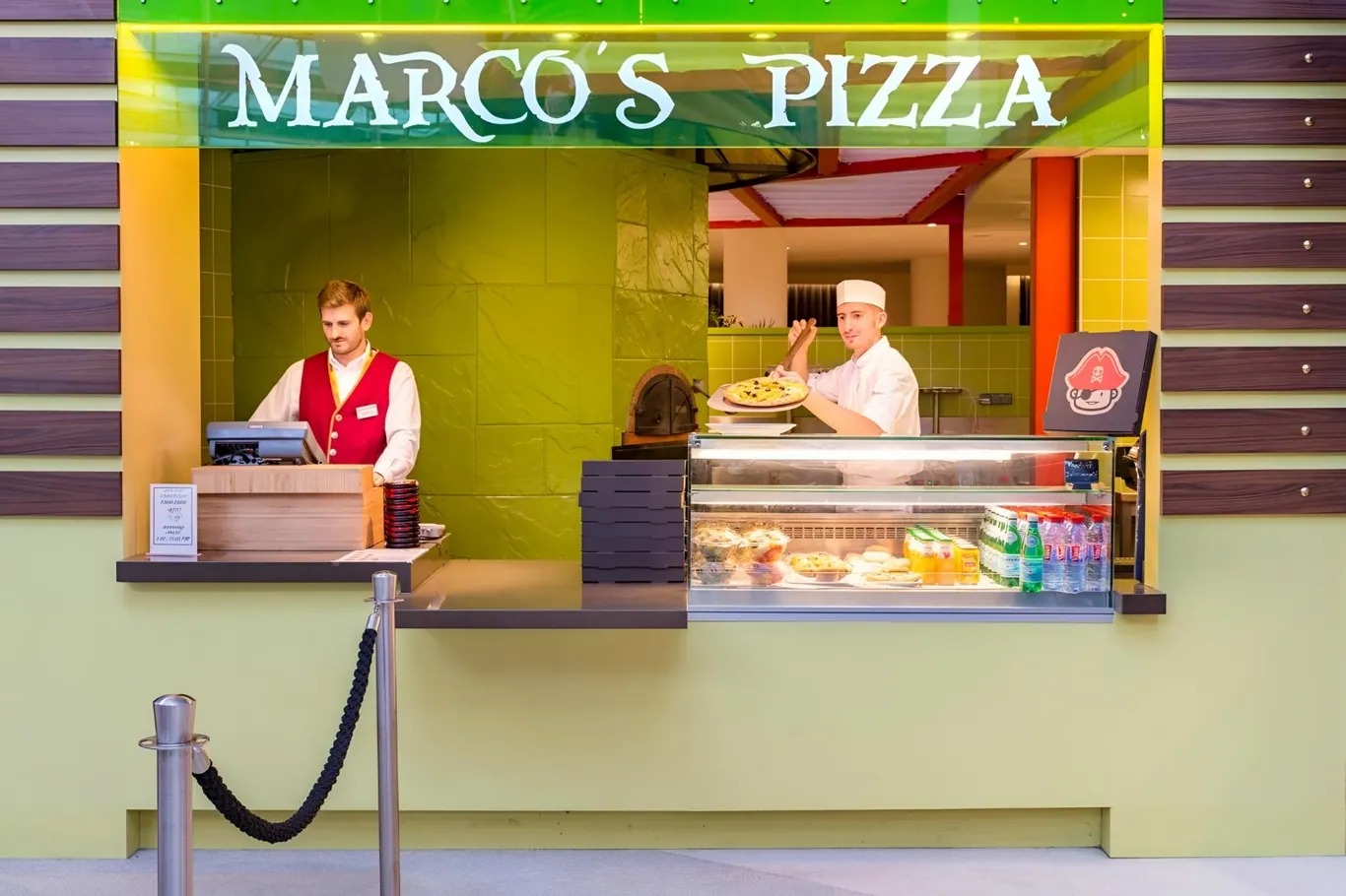 De eigen pizzeria van Explorers Hotel