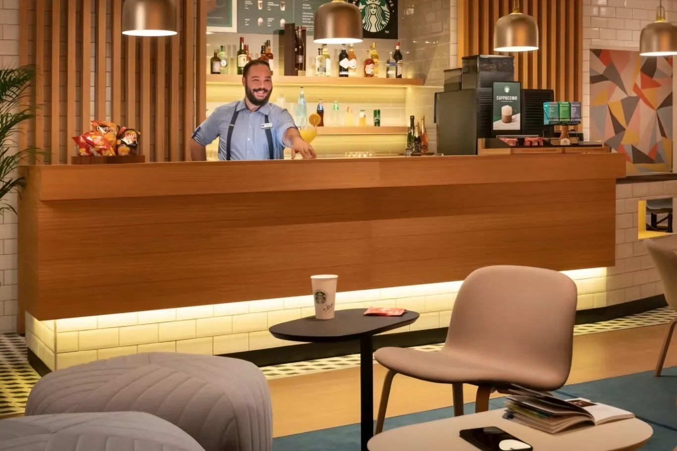De loungebar van Holiday Inn Express