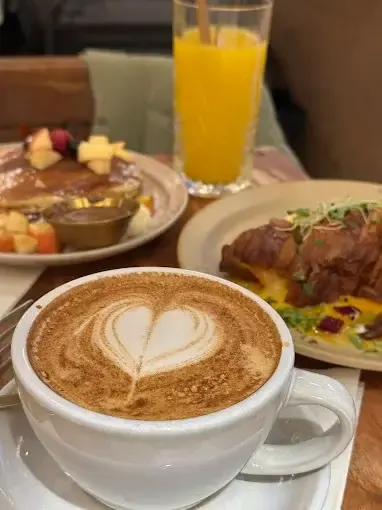 Baguette's Cafe
