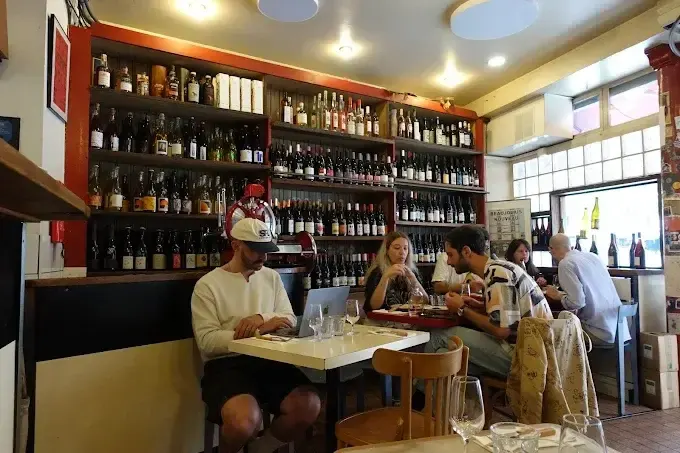 Le Verre Volé