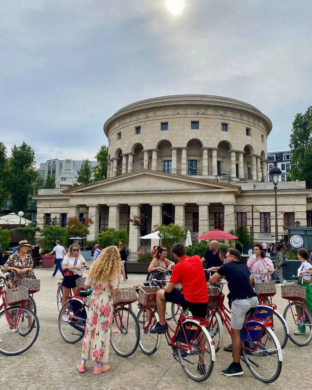 Off Road Tour van Paris by Bike door minder bekende Parijse wijken