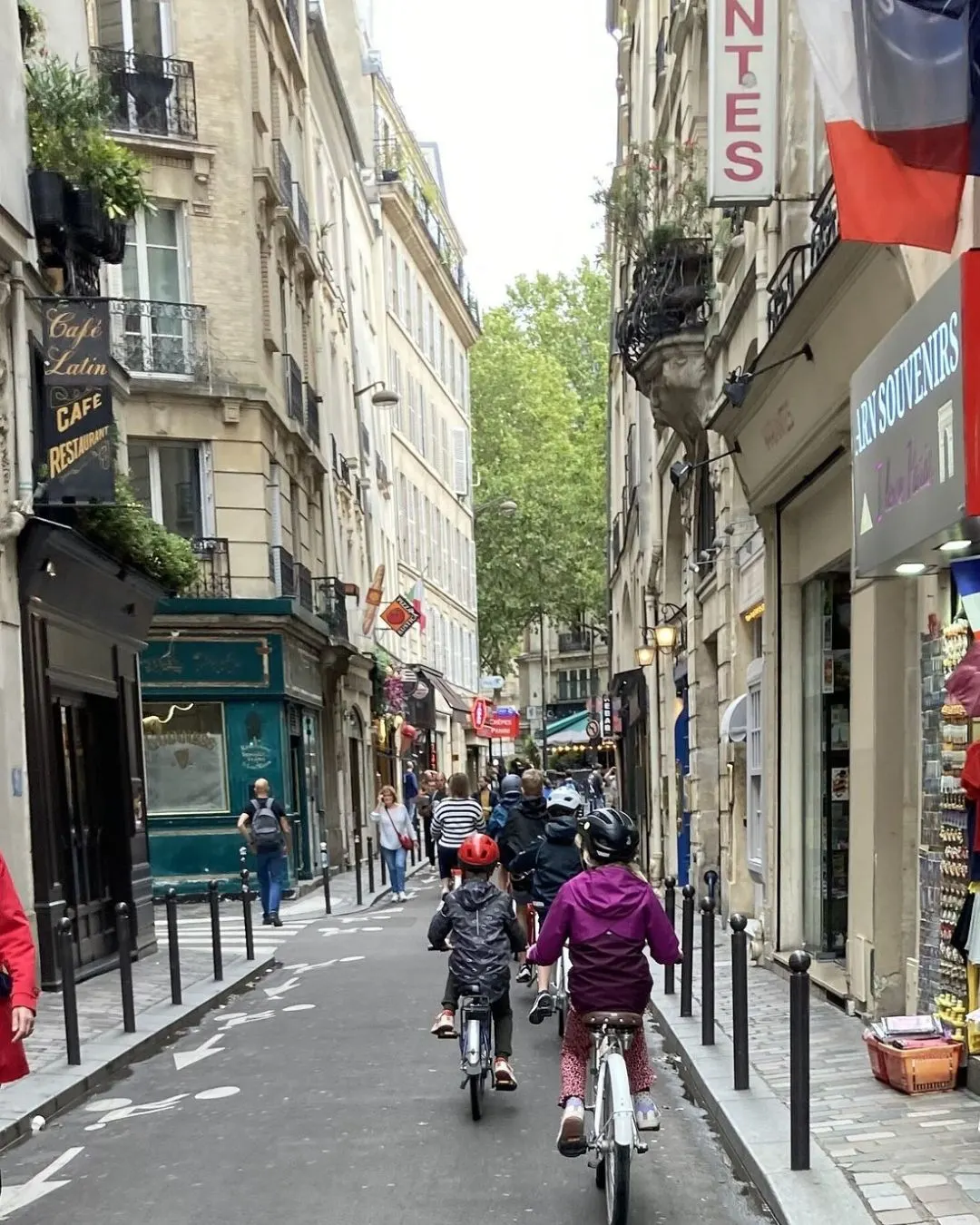 School Tour van Paris by Bike voor scholieren in Parijs
