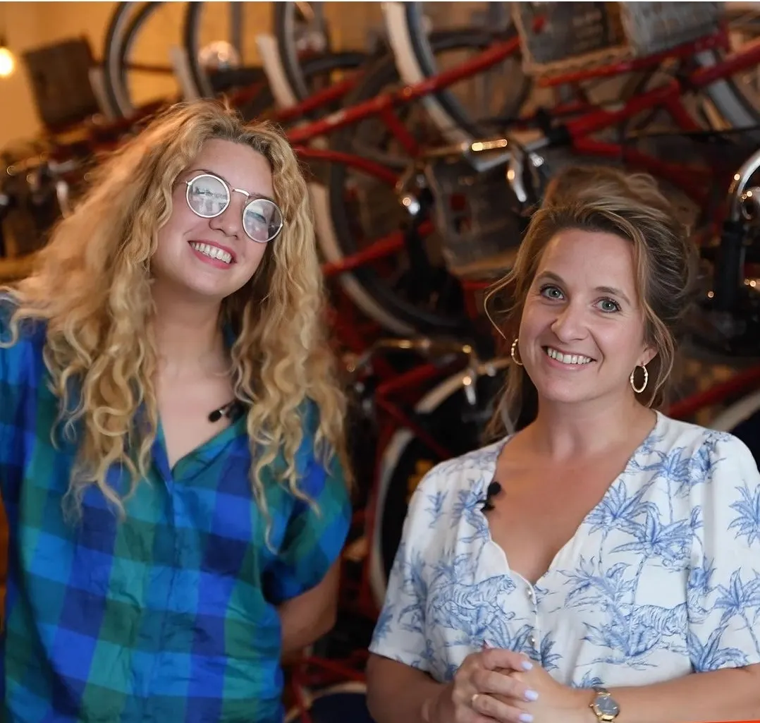 Yvonne en Britt van Paris by Bike