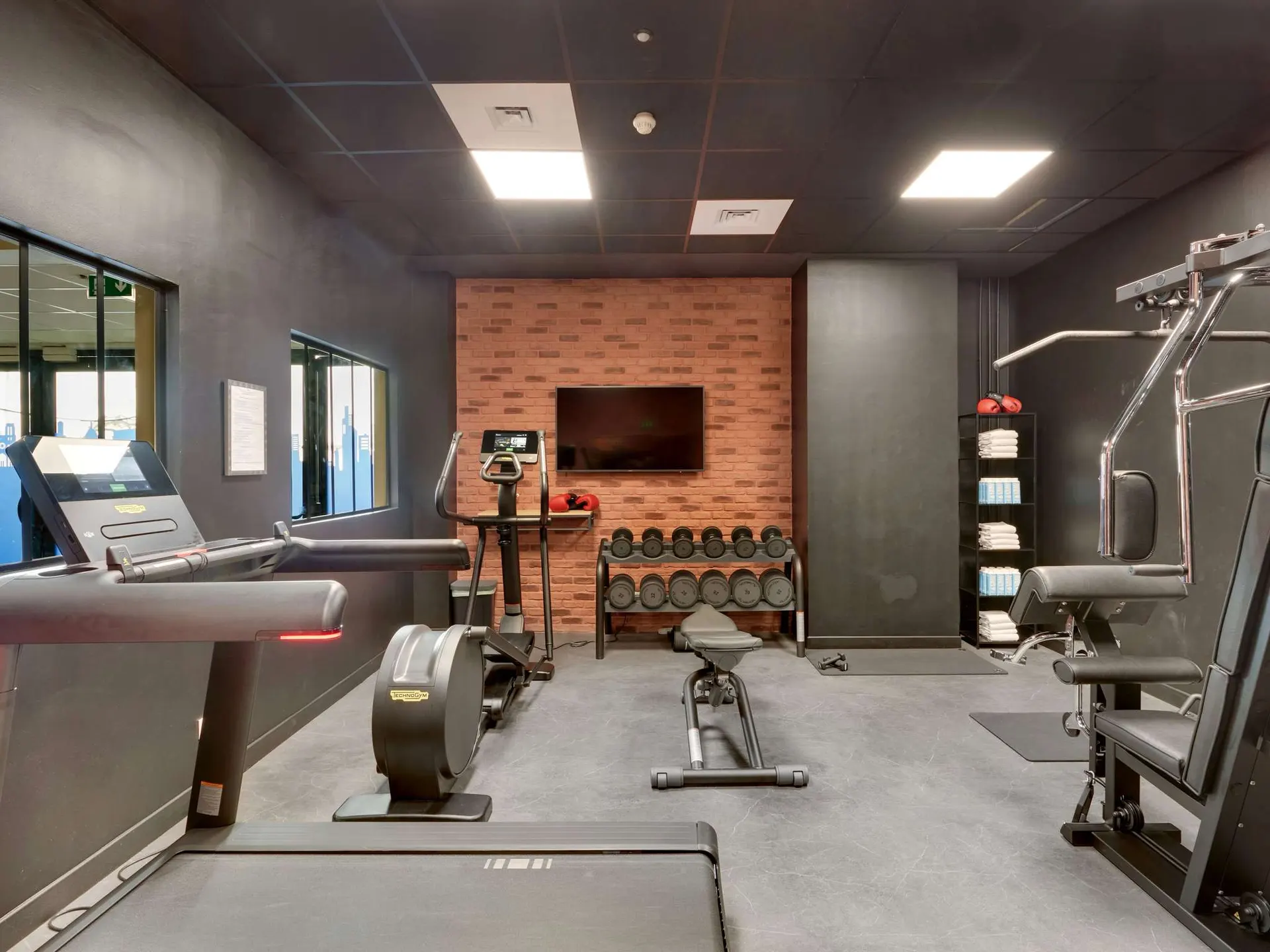 De fitnessruimte van Novotel Paris Est