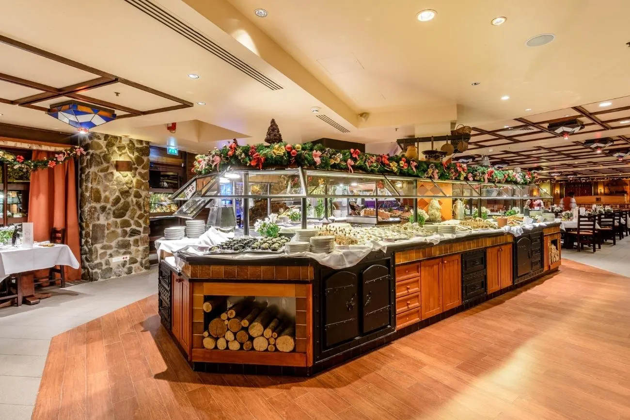 Het buffetrestaurant van Sequoia Lodge