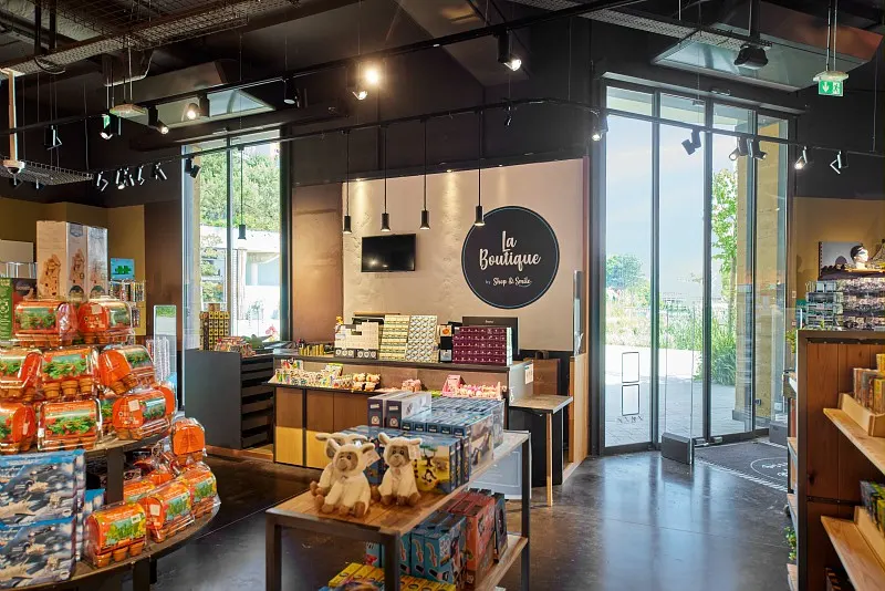 Winkel op de Lakeside Promenade