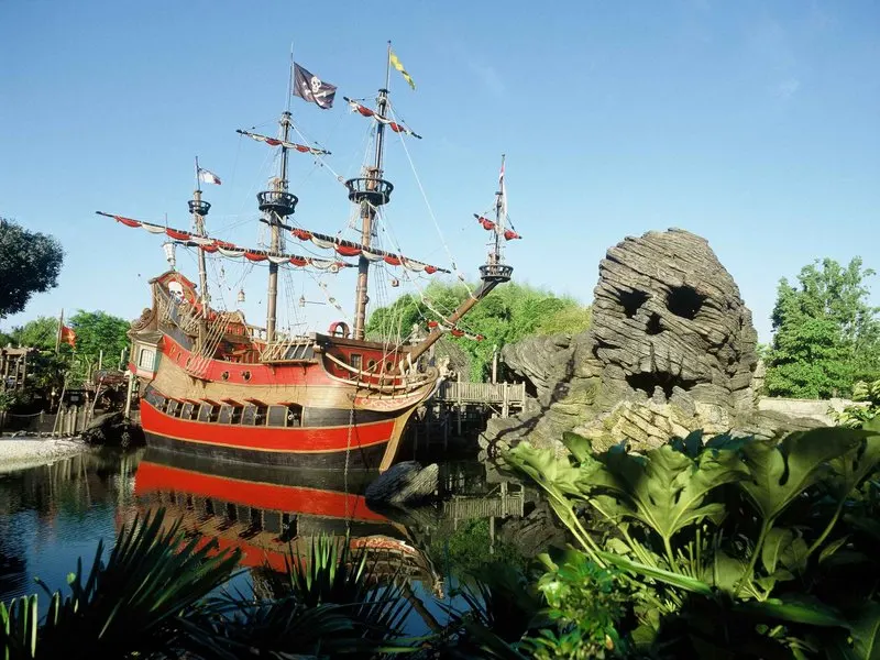 Adventure Isle in Disneyland Park