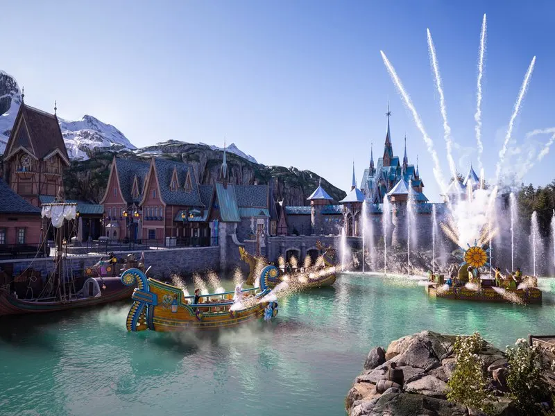 Snowflower Festival in World of Frozen, Disney Adventure World