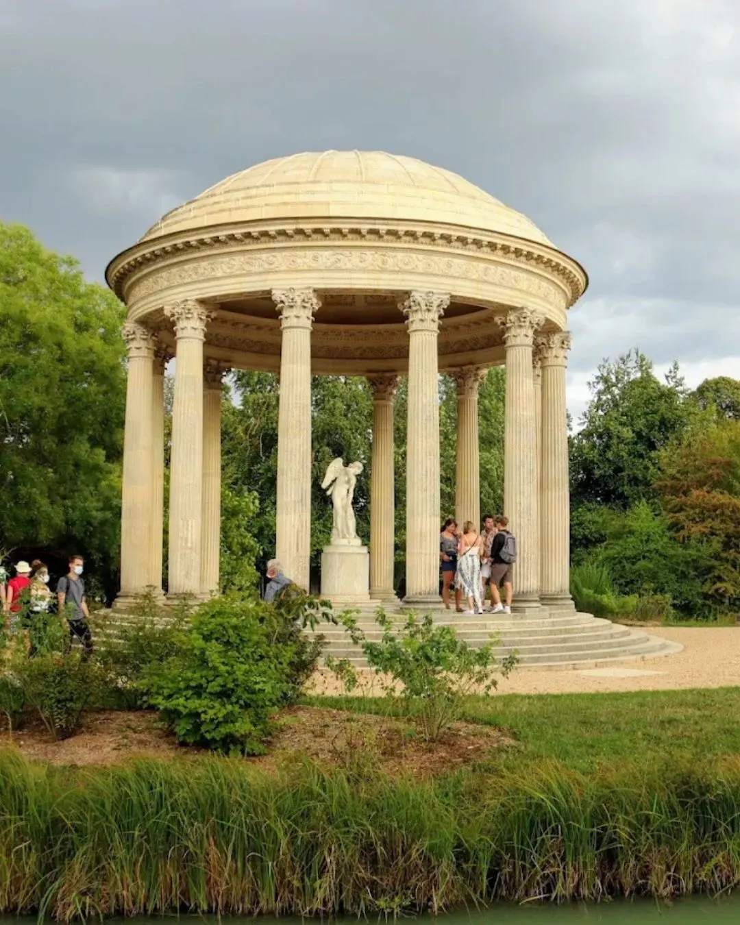 Historische zuil in de Jardin des Plantes
