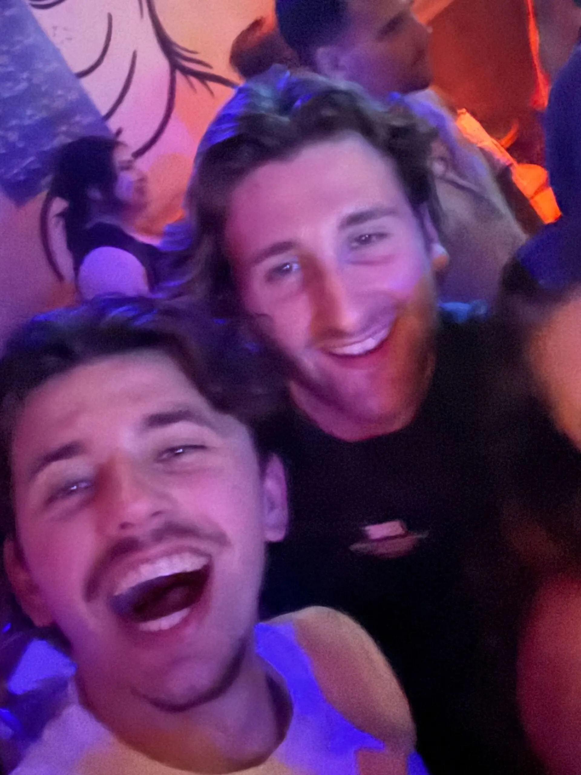 Kjetill van Parijstips in bar Fitzroy in Parijs