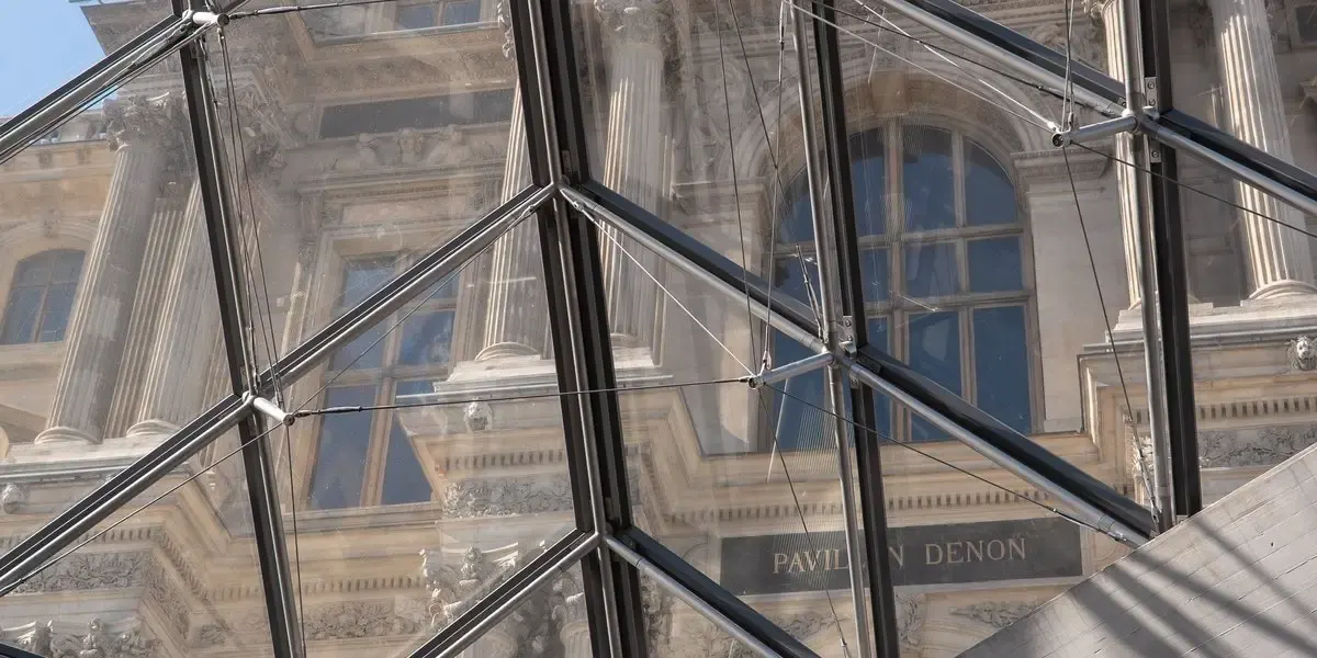 Louvre museum tickets