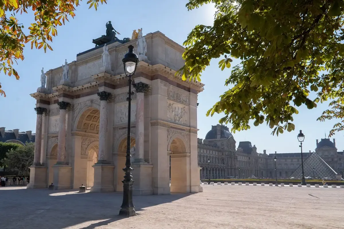 Louvre