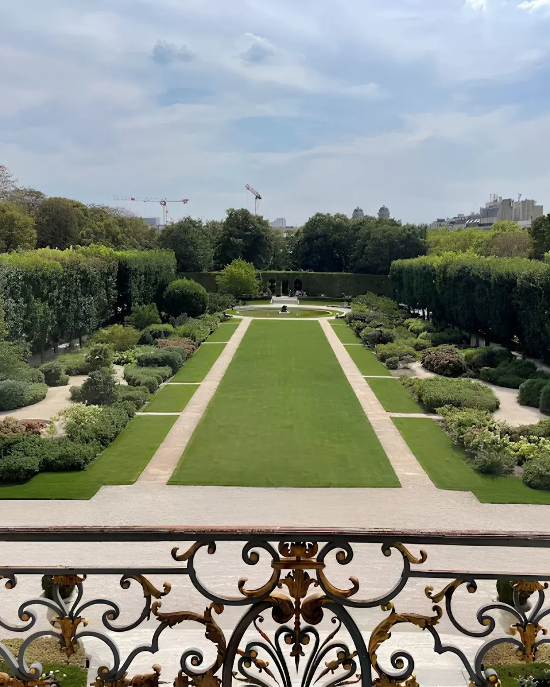 Beeld in de beeldentuin van het Musée Rodin in Parijs