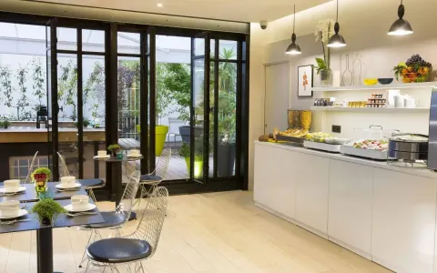 Cler Hotel in Parijs