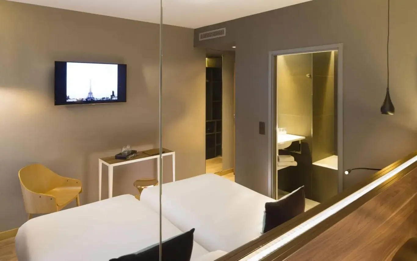 Cler Hotel in Parijs, chambre vue tour eiffel