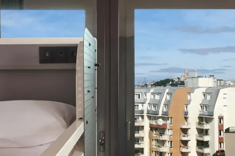Generator Paris in Parijs, kamer