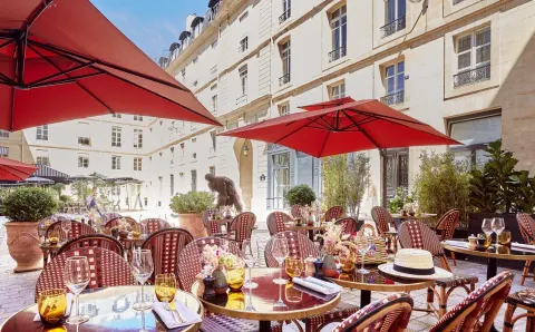 Grand Hôtel du Palais Royal in Parijs