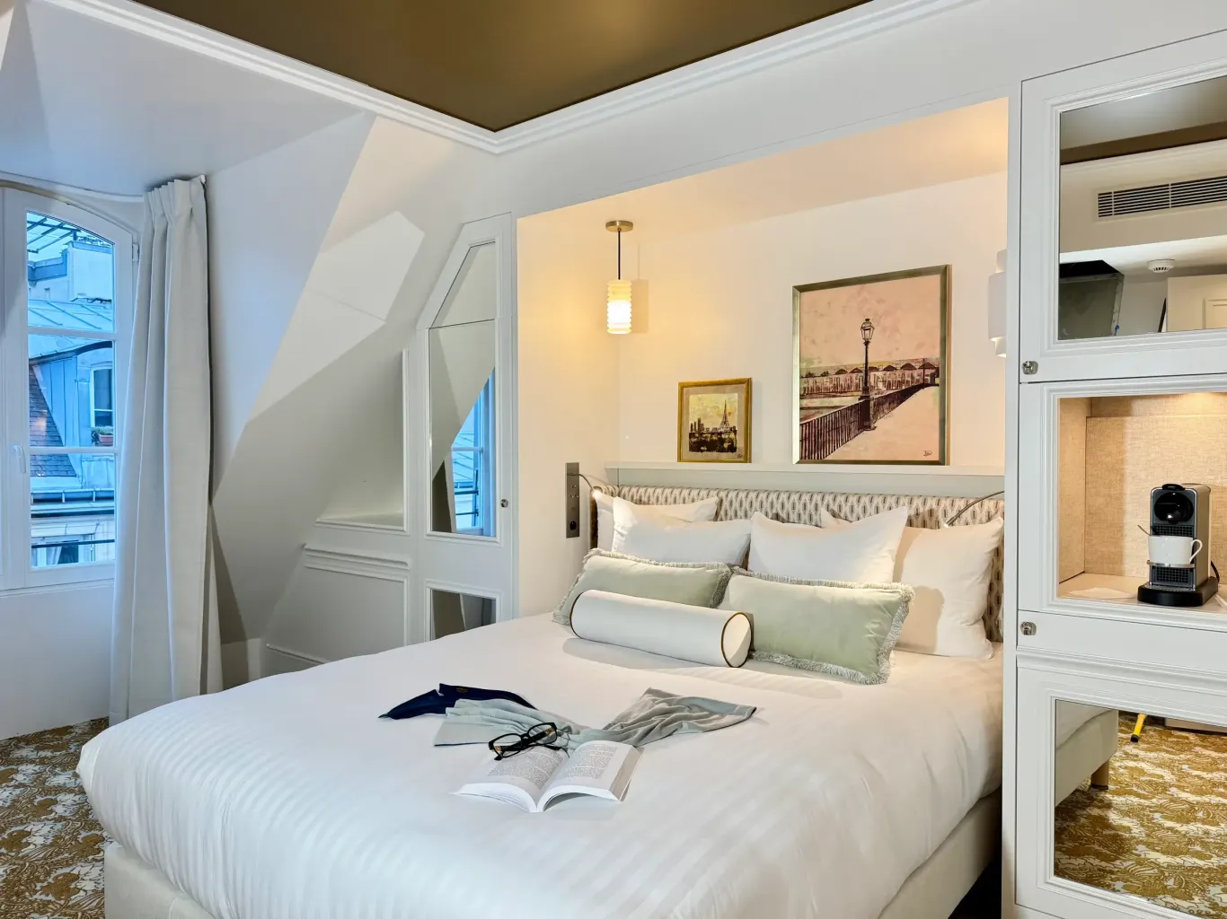 Hôtel Almarine Eiffel in Parijs, deluxe room