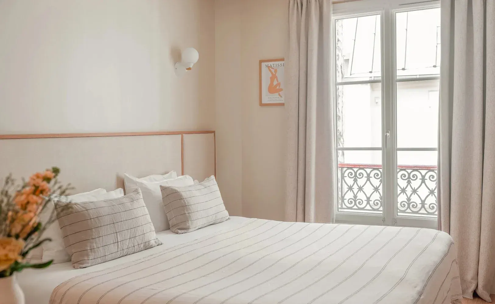 Hôtel BASSS in Parijs