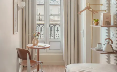 Hôtel BASSS in Parijs