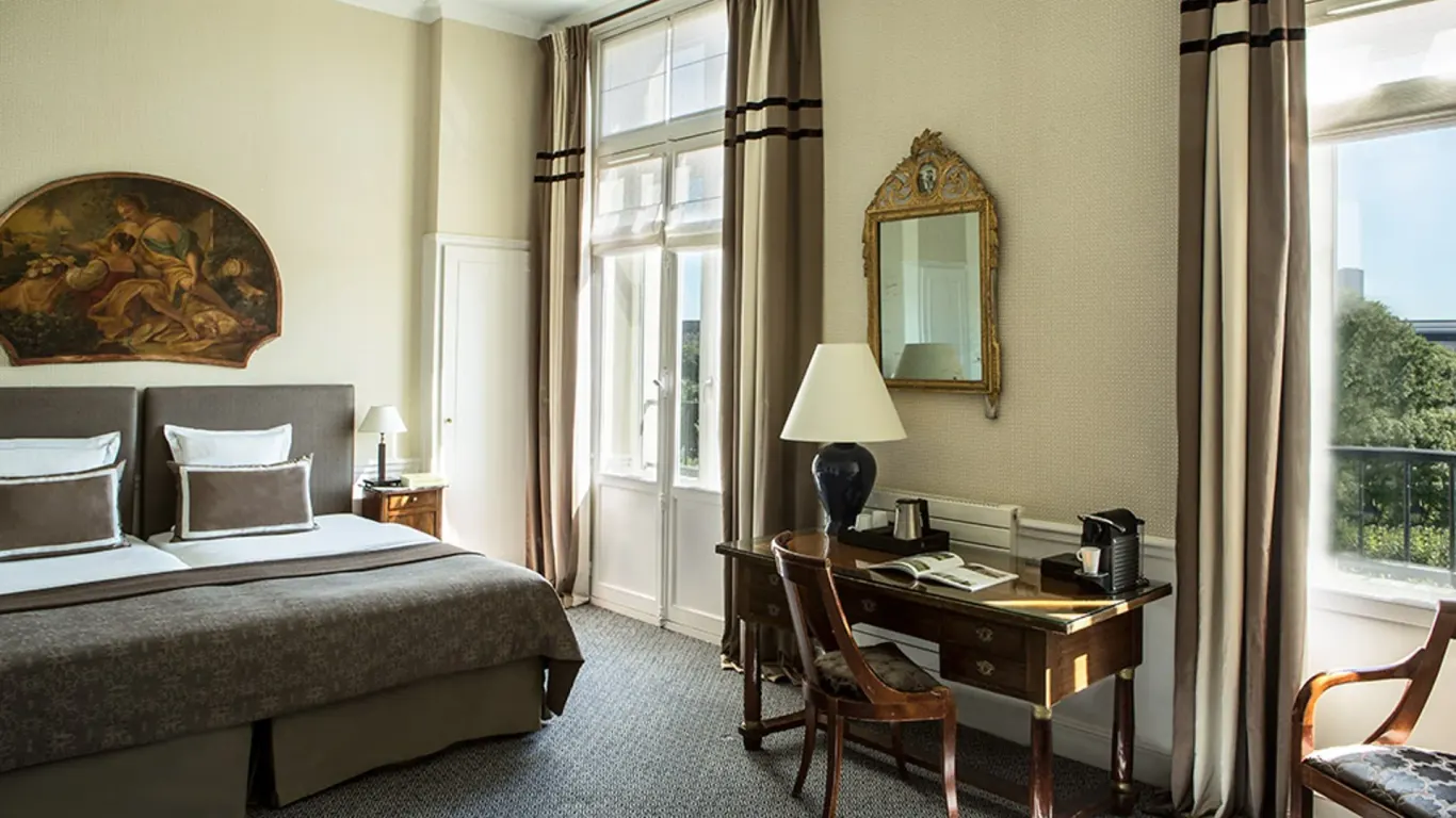 Hôtel Brighton in Parijs, chambre communicante