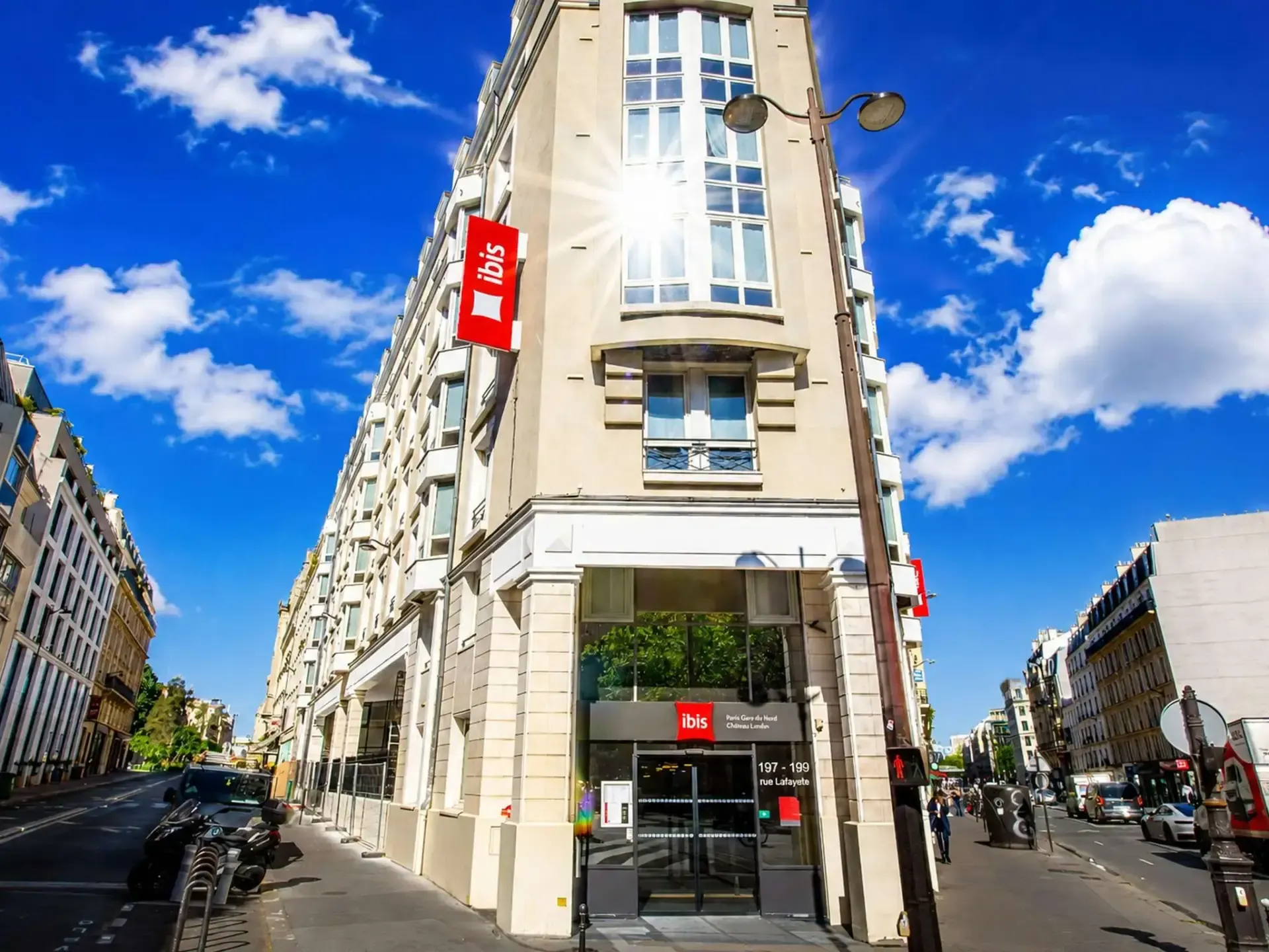 Ibis Paris Gare du Nord in Parijs, vooraanzicht