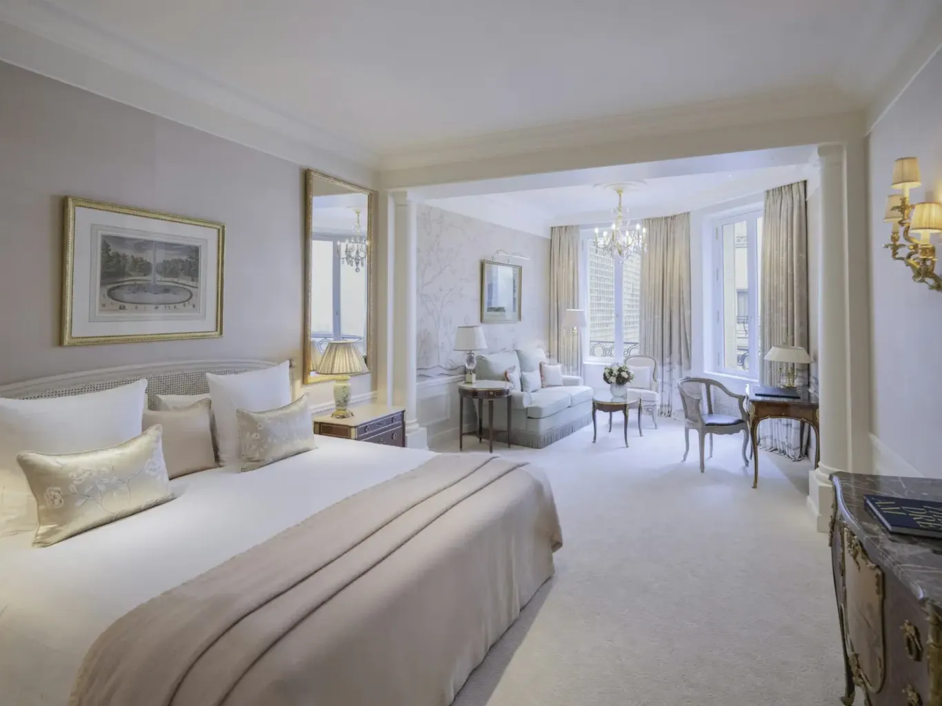 Suite Impériale in Le Bristol Paris, Parijs