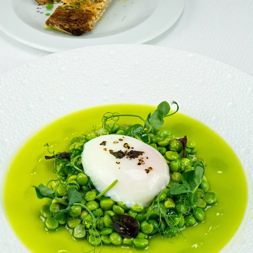Soep van artisjok met truffel bij Guy Savoy in Parijs